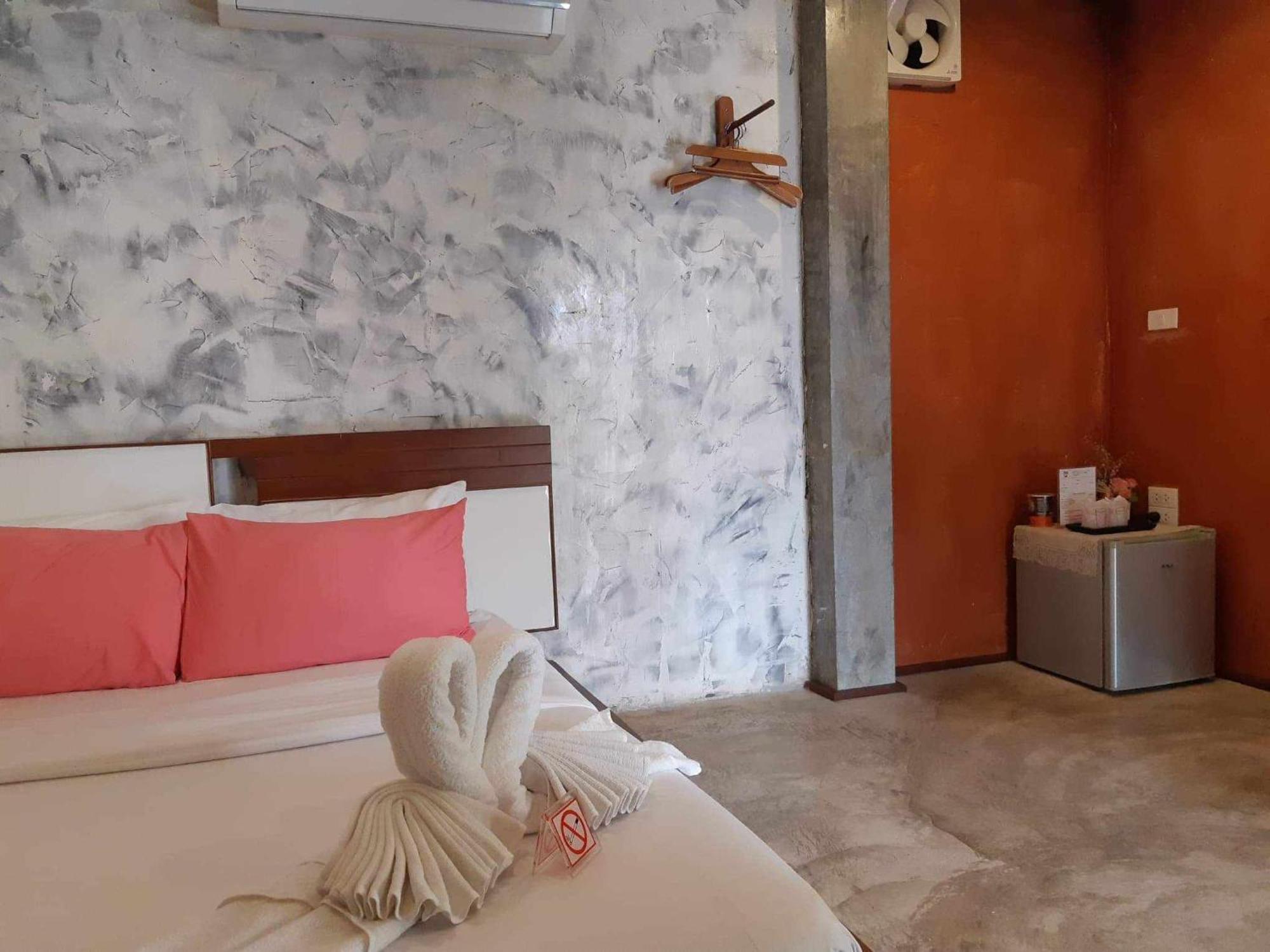 Ferienwohnung Baanchompooamphawa Exterior foto