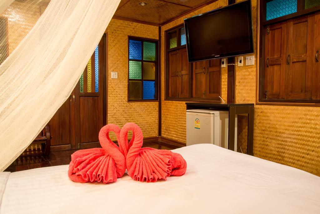 Ferienwohnung Baanchompooamphawa Zimmer foto