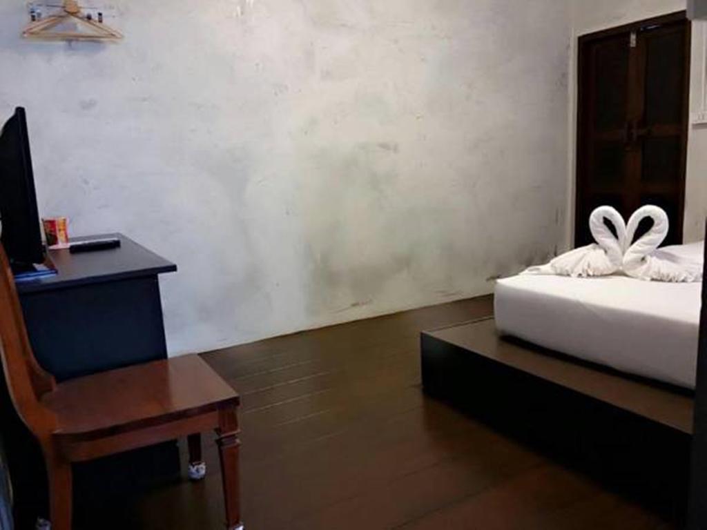 Ferienwohnung Baanchompooamphawa Exterior foto