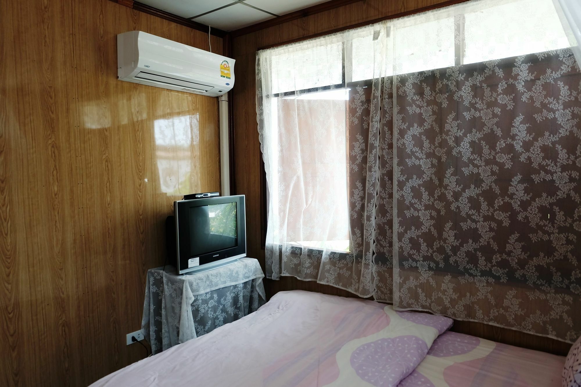 Ferienwohnung Baanchompooamphawa Exterior foto